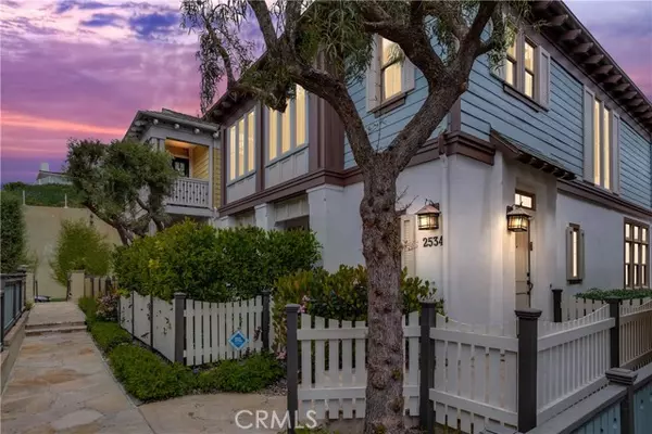 2534 Bungalow PL, Corona Del Mar, CA 92625