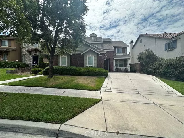 Fontana, CA 92336,5359 Trento WAY