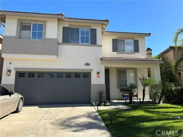 5797 Bay Hill LN, Fontana, CA 92336