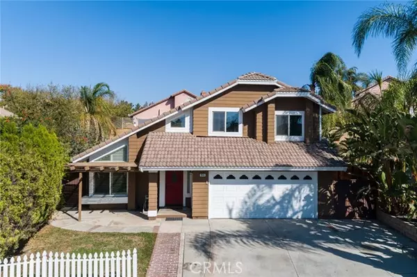 445 Yellowstone CIR, Corona, CA 92879