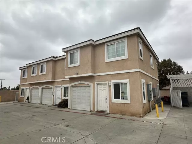 Rialto, CA 92376,1520 N Palm AVE