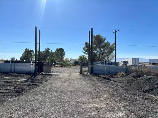 Adelanto, CA 92301,10550 Colusa RD