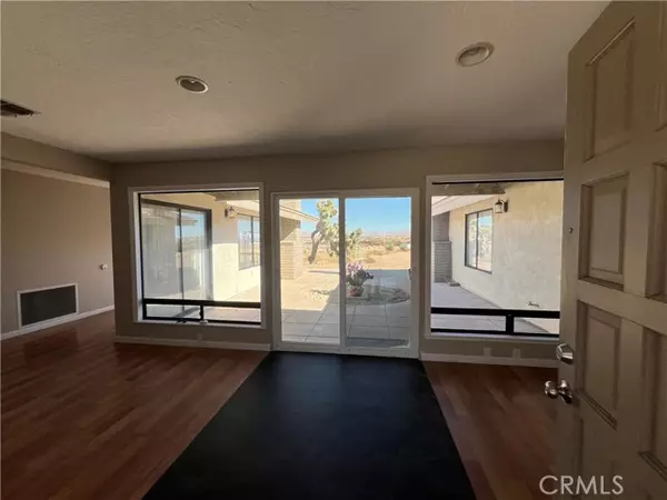 Hesperia, CA 92345,18530 Eucalyptus ST