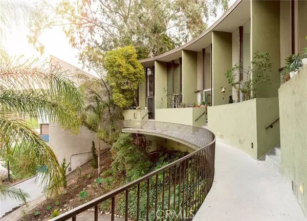 Hollywood Hills, CA 90068,3625 Fredonia DR #4