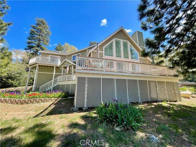 6374 Sugar Pines CIR, Angelus Oaks, CA 92305