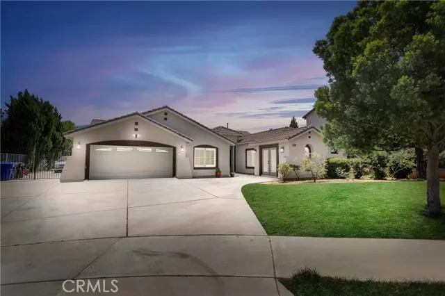 Yucaipa, CA 92399,13006 Dale Evans CT