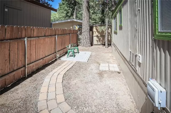 Big Bear Lake, CA 92315,475 Thrush DR #32