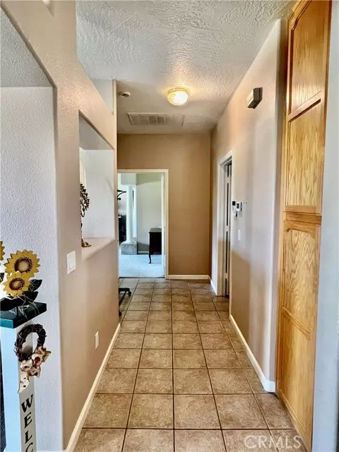 Hesperia, CA 92345,7077 El Cajon LN