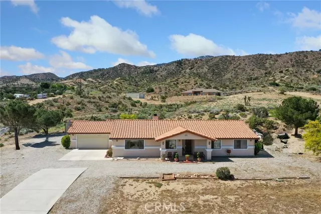 Pinon Hills, CA 92372,475 Maria RD