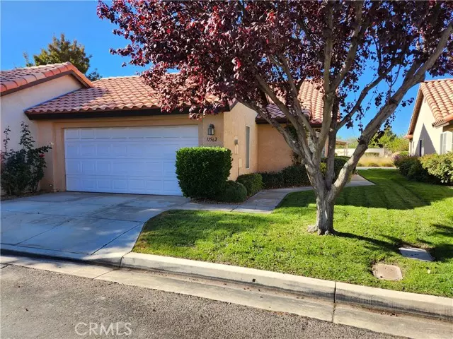 Apple Valley, CA 92308,11562 Oak ST