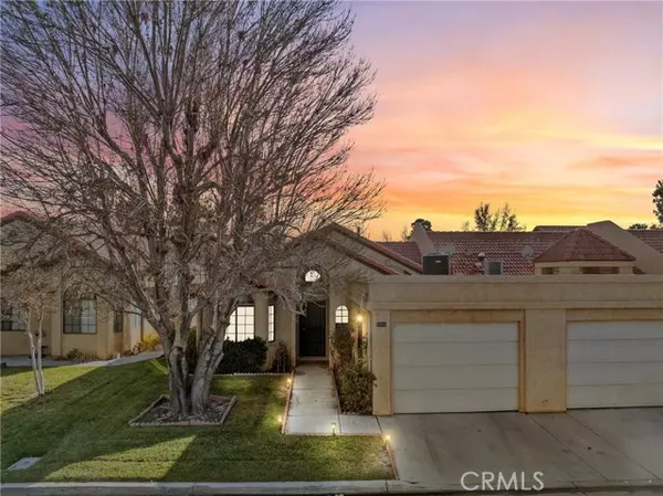 19033 Elm DR, Apple Valley, CA 92308