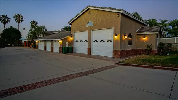 3001 Garretson AVE, Corona, CA 92881