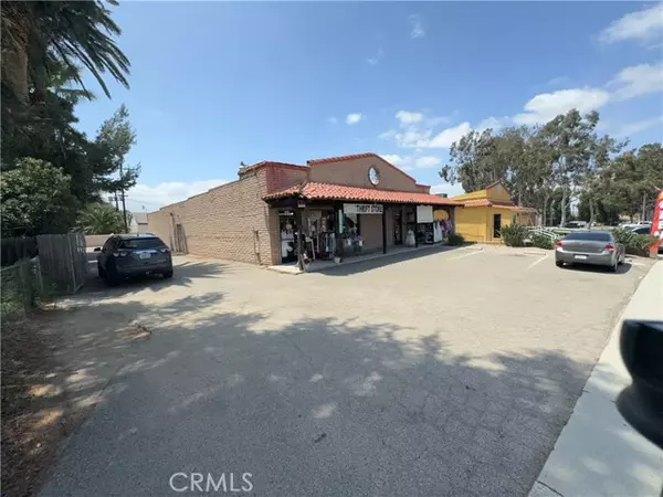 Corona, CA 92882,508 W Grand BLVD