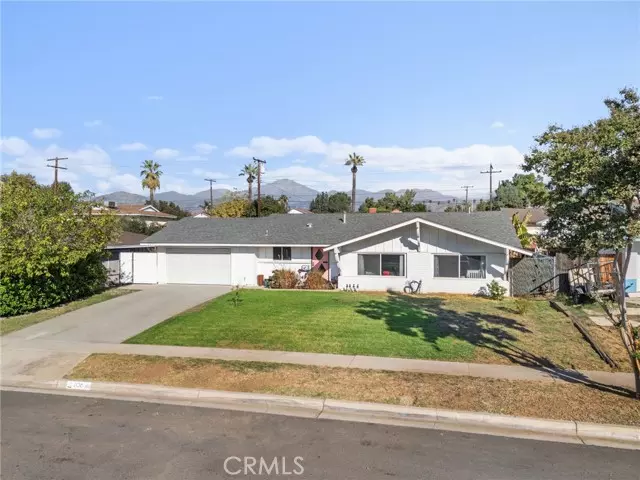 Redlands, CA 92374,206 Ryan ST