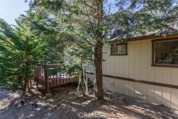 Lake Arrowhead, CA 92352,467 Cimarron LN