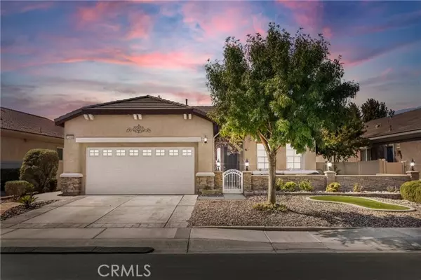 10466 Wilmington LN, Apple Valley, CA 92308