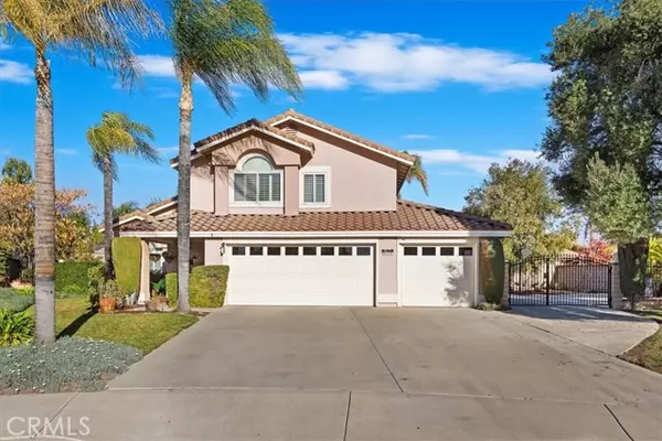 Riverside, CA 92506,933 High View DR