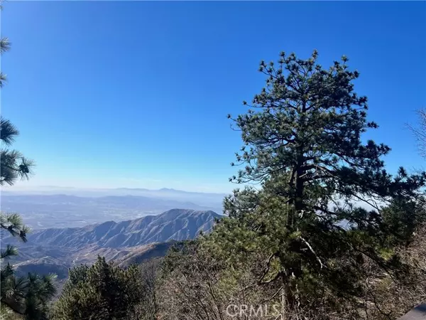 Running Springs, CA 92382,31603 Panorama DR