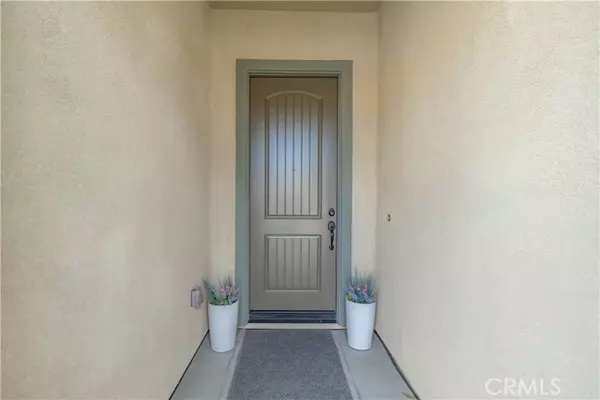 Corona, CA 92883,11121 Fourleaf CT