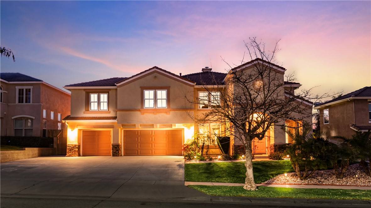 3038 Pinehurst DR, Corona, CA 92881
