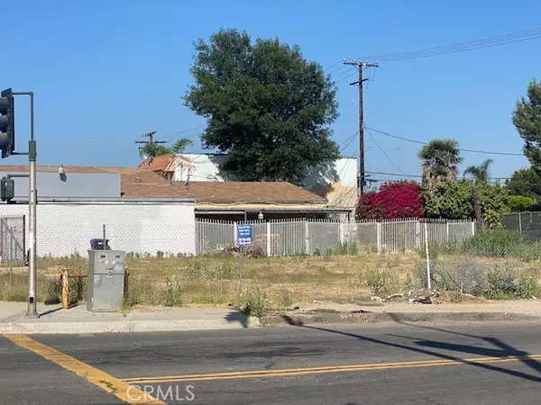 Corona, CA 92879,13653 Magnolia AVE