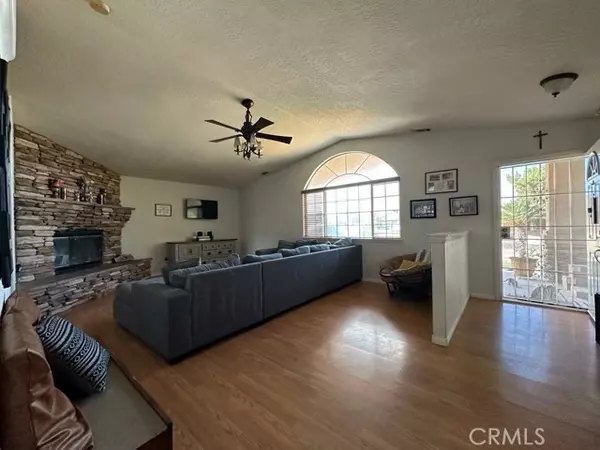 Hesperia, CA 92345,7054 El Cajon Dr