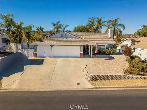 23116 Compass DR, Canyon Lake, CA 92587