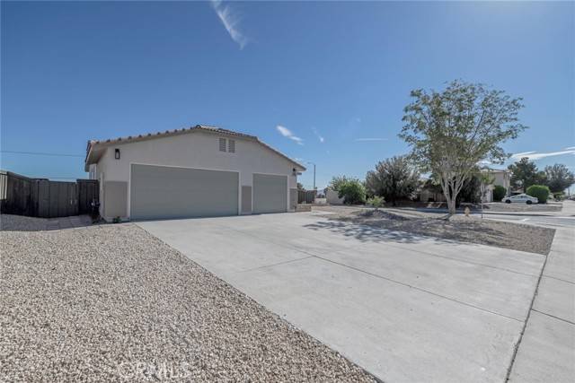 11490 Autumn ST, Adelanto, CA 92301