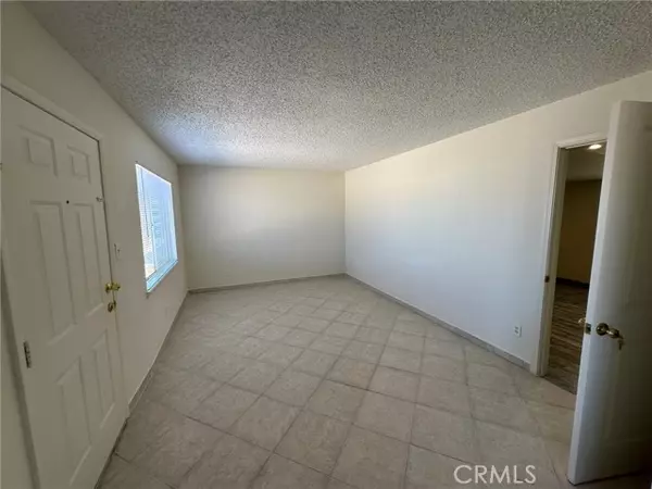 29 Palms, CA 92277,73933 Casita DR