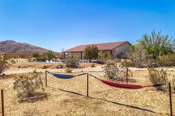 Joshua Tree, CA 92252,62401 Sunflower RD