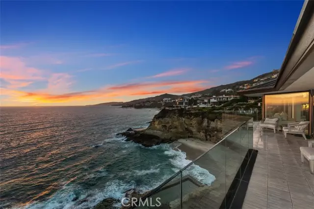 Laguna Beach, CA 92651,32 N La Senda DR