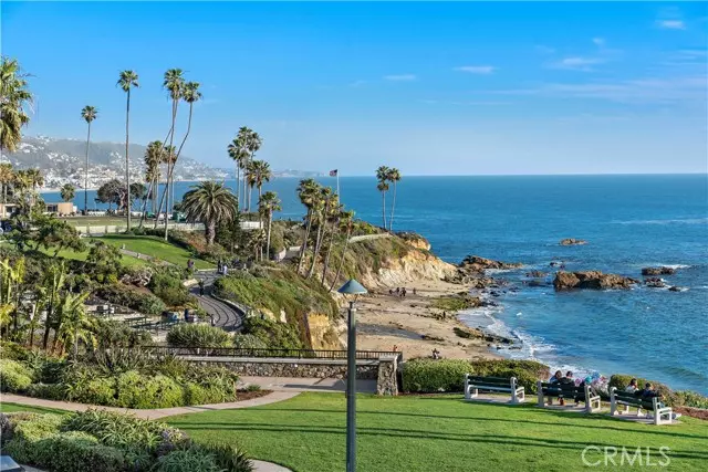 Laguna Beach, CA 92651,594 Cliff DR