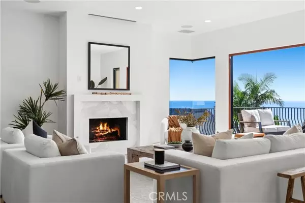 Laguna Beach, CA 92651,163 Nyes PL