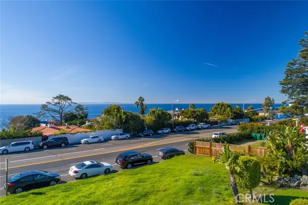 Laguna Beach, CA 92651,31532 Coast HWY