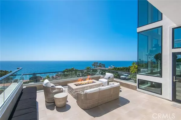 Laguna Beach, CA 92651,2492 Glenneyre ST