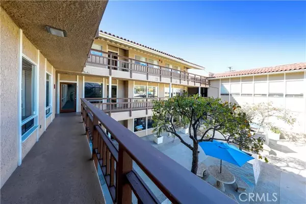 920 Glenneyre #Q, Laguna Beach, CA 92651