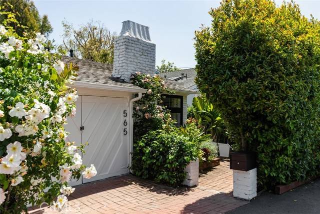 565 Lombardy LN, Laguna Beach, CA 92651