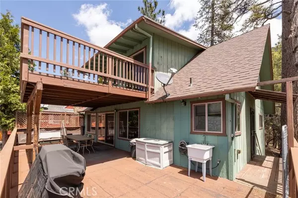 37651 Shoreline DR, Bass Lake, CA 93604