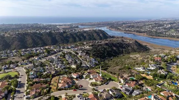 Encinitas, CA 92024,1394 Bonnie Bluff CIR