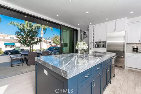 Corona Del Mar, CA 92625,418 Fernleaf AVE