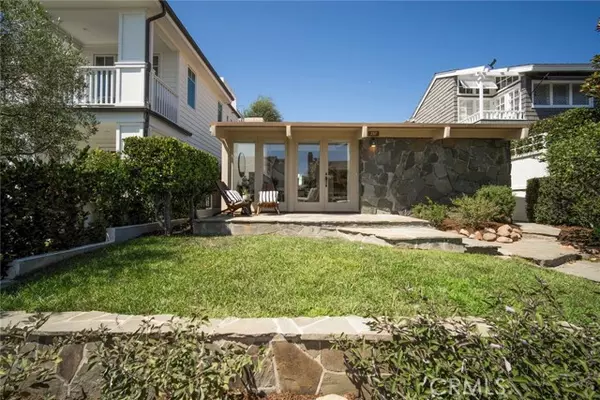 Corona Del Mar, CA 92625,237 Heliotrope AVE