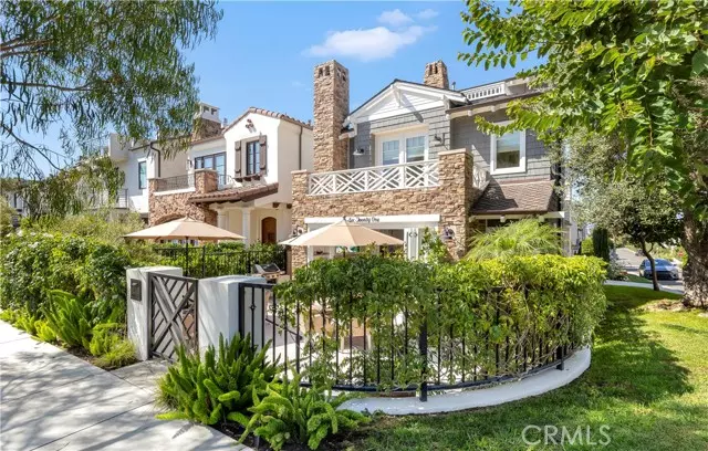 Corona Del Mar, CA 92625,621 Poppy AVE