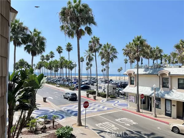 600 E Oceanfront #2H, Newport Beach, CA 92661