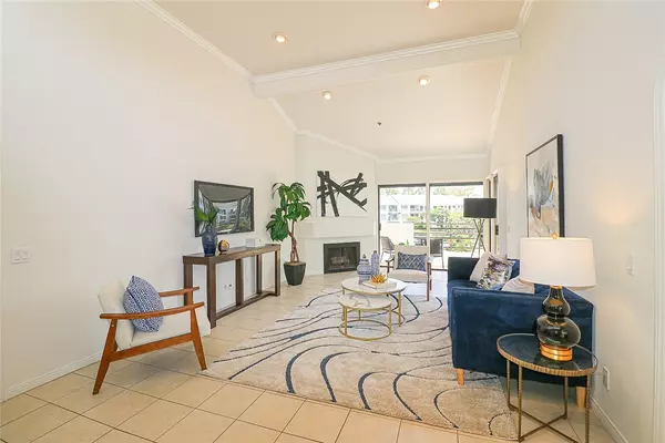 240 Nice LN #303, Newport Beach, CA 92663