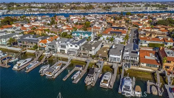 Newport Beach, CA 92663,323 Via Lido Soud