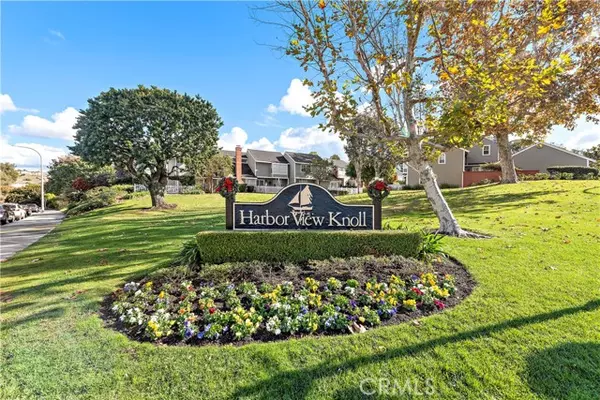 2768 Hillview DR #17, Newport Beach, CA 92660