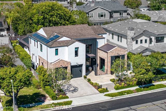 1831 Newport Hills DR E, Newport Beach, CA 92660