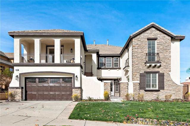 8198 Soft Winds DR, Corona, CA 92883