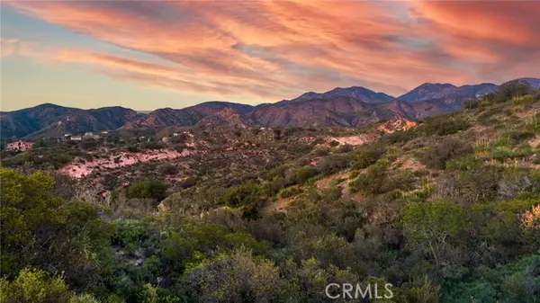 19941 Summit Trail RD, Trabuco Canyon, CA 92679