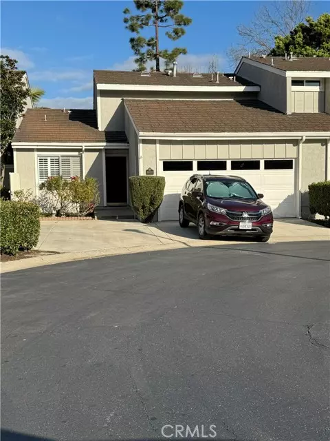 San Juan Capistrano, CA 92675,33022 Commodore CT